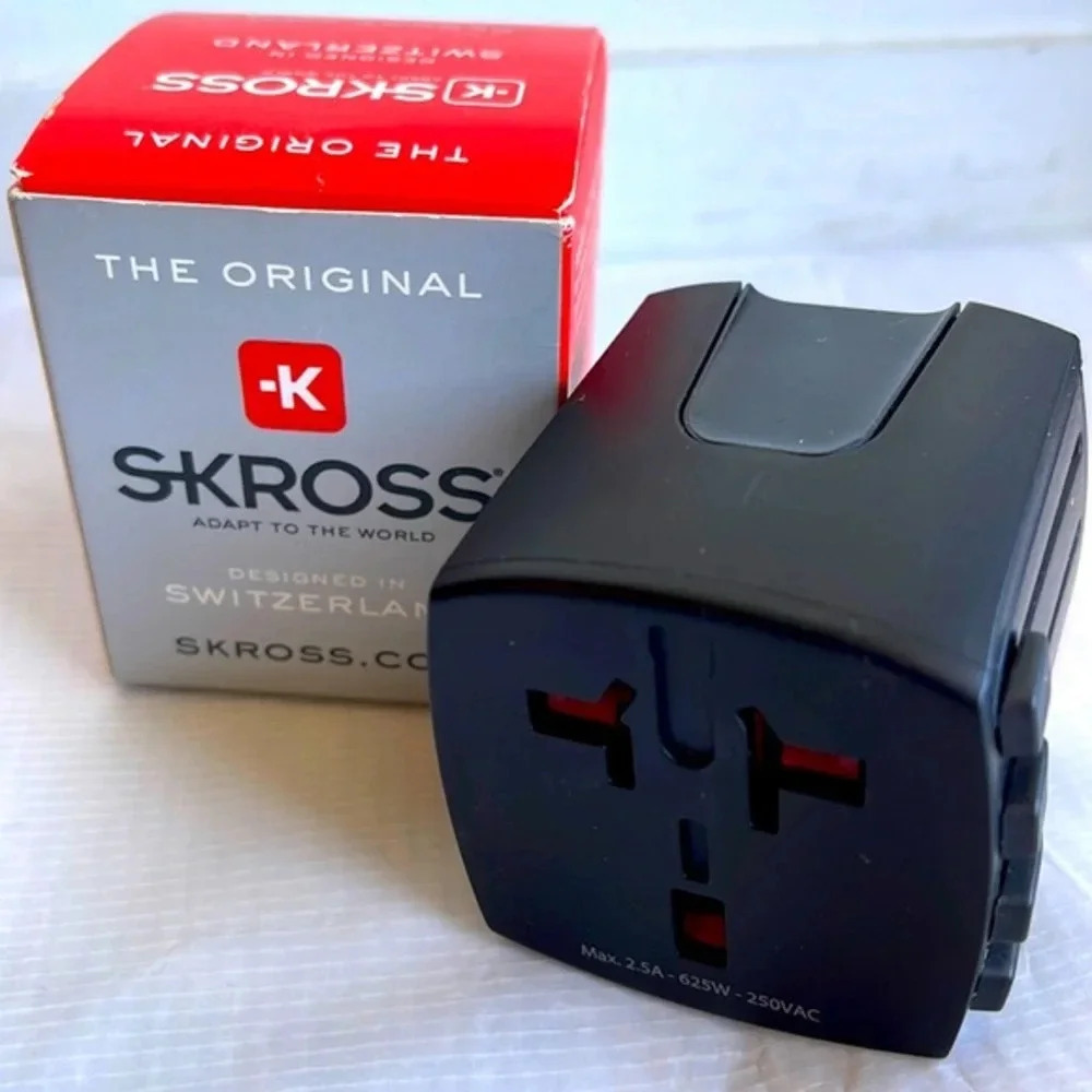 NIB Skross world travel adapter new in box